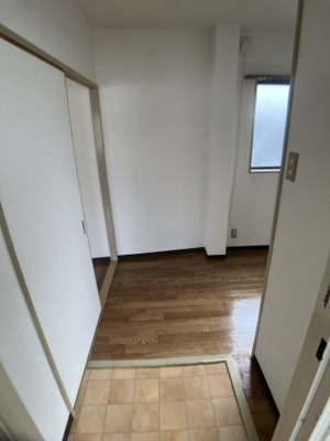 【玄関】 | ロイヤル桑原