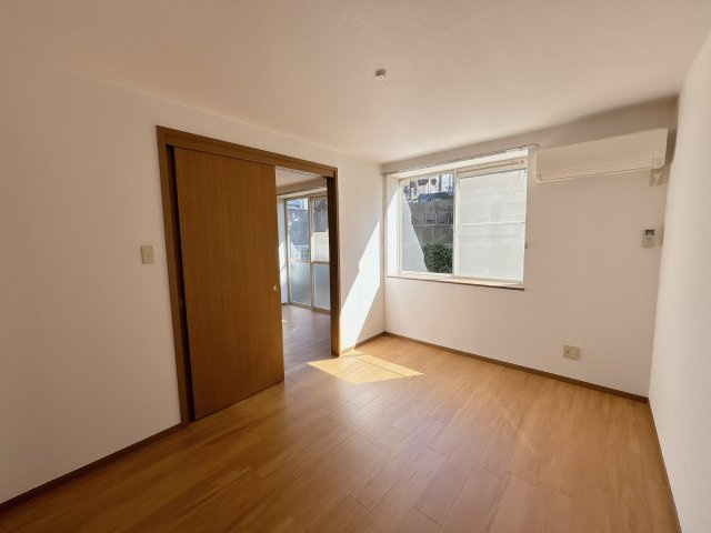 ラファエルＢの洋室