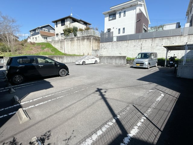 ラファエルＢの駐車場