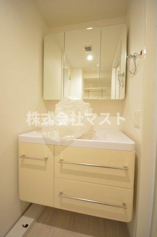 セレニテフラン難波の洗面所