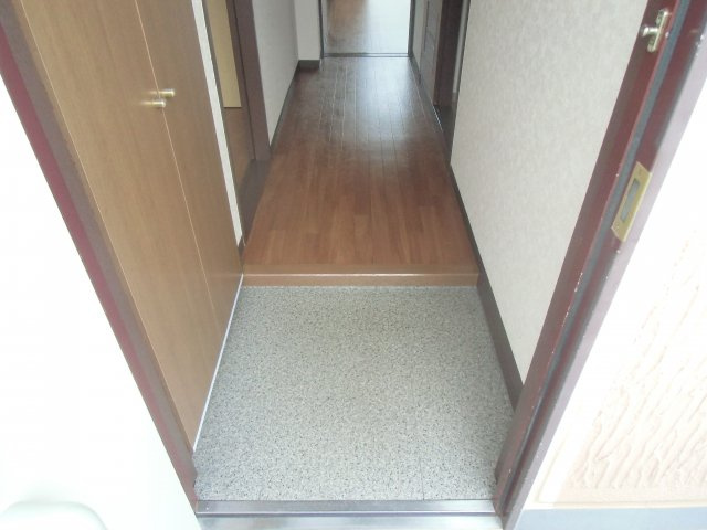 谷津ローズハイツ【当社管理物件】の玄関|※写真は別のお部屋の写真です