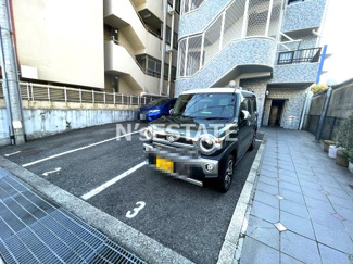 【駐車場】