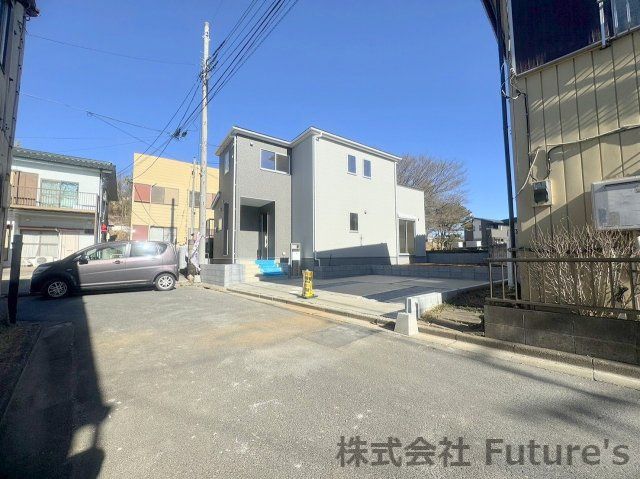松伏町大字築比地　新築戸建　全1棟の前面道路含む現地写真|前面道路含む現地写真です。