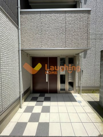 ルーエ西町のエントランス|毎日通るエントランスはこのようになっています