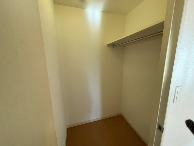 ロゼックⅡ南大高の収納|別部屋同一間取りのお写真となります。