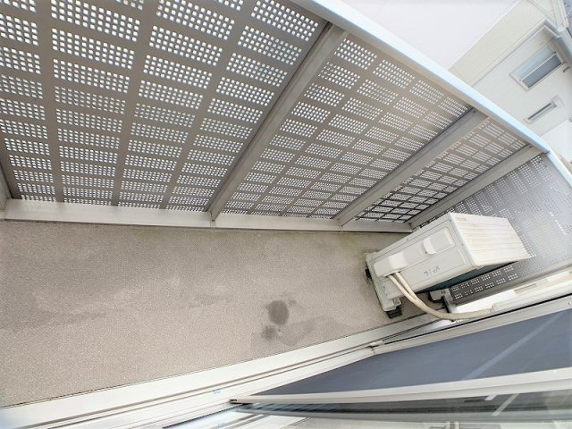 West New Leaf（ウエストニューリーフ）のバルコニー