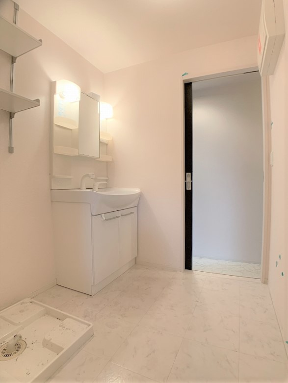 West New Leaf（ウエストニューリーフ）の独立洗面台