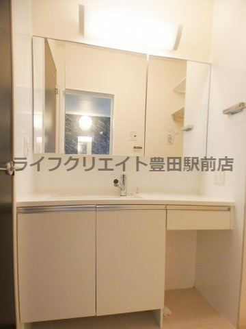 YAMAZAKIコーポラスの独立洗面台