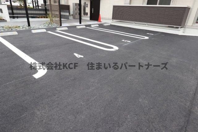 プラザ宮園の駐車場|駐車場に車を止められます