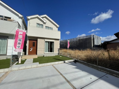 【前面道路含む現地写真】 | Heartful Town　小牧市久保一色南　全３棟＜仲介手数料無料＞一色小・岩崎中　新築一戸建て | 〈内覧予約キャンペーン実施中！〉マックスバリュde住まい相談までご連絡下さい。