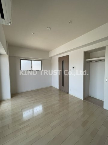 エスリード大阪天満宮の居間・リビング|リビングです