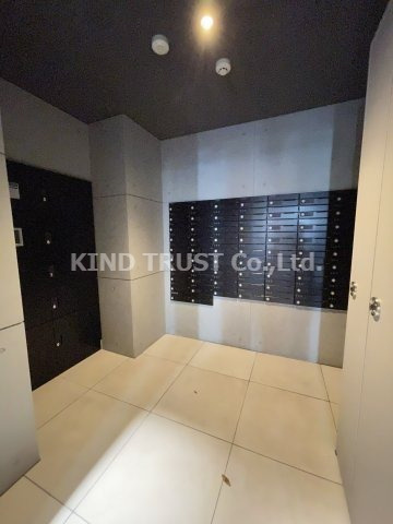 S-RESIDENCE天満Gracisのロビー|落ち着いたロビーです