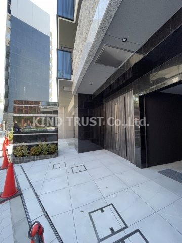 S-RESIDENCE天満Gracisのエントランス