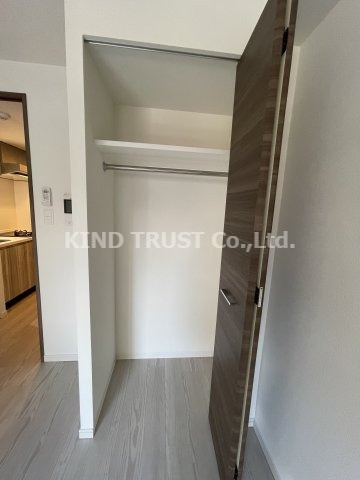 S-RESIDENCE天満Gracisの収納|こまごまとしたものを収納できそうですね