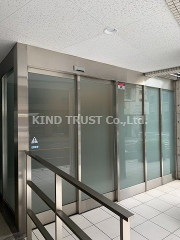 西天満レジデンスのエントランス|建物の内部です