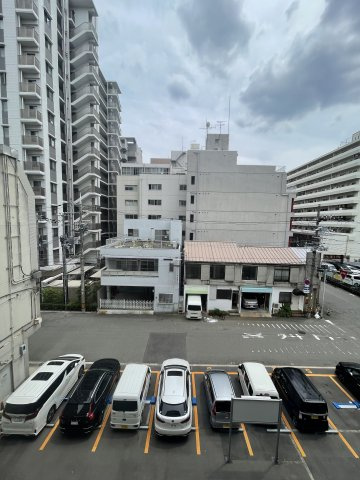 西天満レジデンスの駐車場|駐車スペースもあります