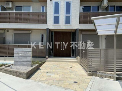 【エントランス】 | ル　シャンヴェール | ゆとりのあるエントランスです