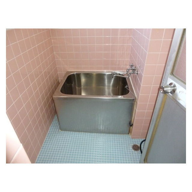 岐阜市茜部菱野１丁目のアパートの浴室