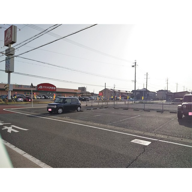 今嶺ビルの駐車場