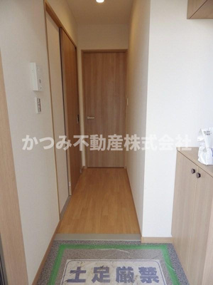 【玄関】 | CASA TERCERO（カーサ・テルセロ） | 別号室参考写真