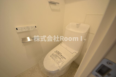 【トイレ】 | レジュールアッシュ谷町四丁目グランクラス | 清潔感のあるトイレです