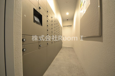 【ロビー】 | レジュールアッシュ谷町四丁目グランクラス | 宅配ボックスです