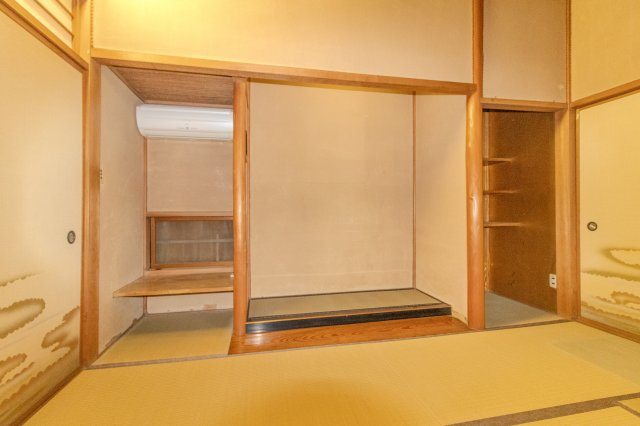 足利市大正町の中古一戸建の収納|趣味部屋としてなど、様々な用途にお使いいただけますね(^ ^)