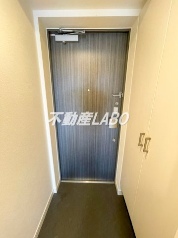 ファステート難波WESTディオンの玄関
