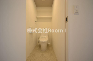 【トイレ】 | レジュールアッシュ谷町四丁目グランクラス | シンプルで使いやすいトイレです