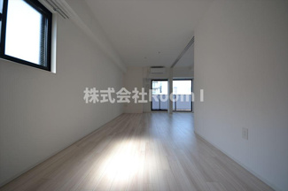 【洋室】 | レジュールアッシュ谷町四丁目グランクラス | 明るい洋室です