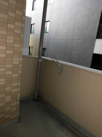 大阪市中央区松屋町の賃貸マンションのバルコニー
