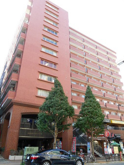 高田馬場ダイカンプラザの外観