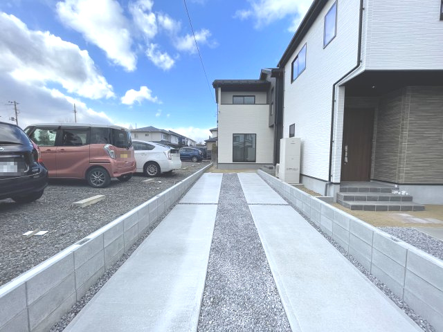 郡山市台新４期　全２棟の駐車場|カースペースは２台駐車可能！