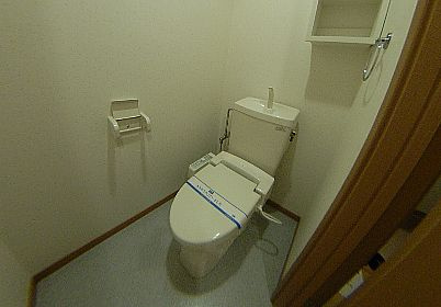 和泉市伯太町５丁目のアパートのトイレ|シンプルで使いやすいトイレです