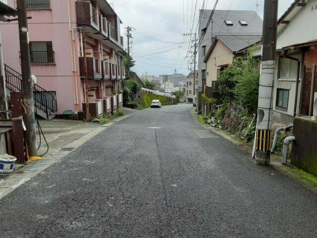 【前面道路含む現地写真】