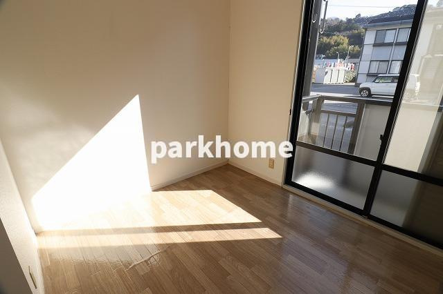 サンビレッジれんげ草 A棟の洋室|洋室です