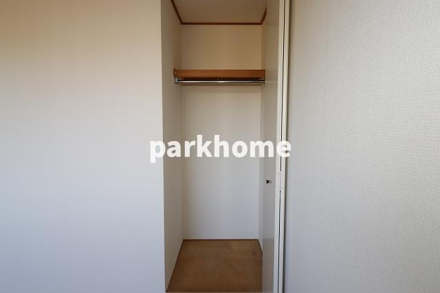 サンビレッジれんげ草 A棟の収納|たっぷりとした収納スペースです