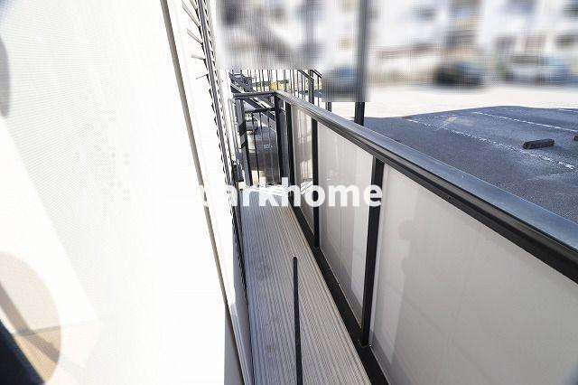 サンビレッジれんげ草 A棟のバルコニー|お洗濯にも便利なバルコニー付き