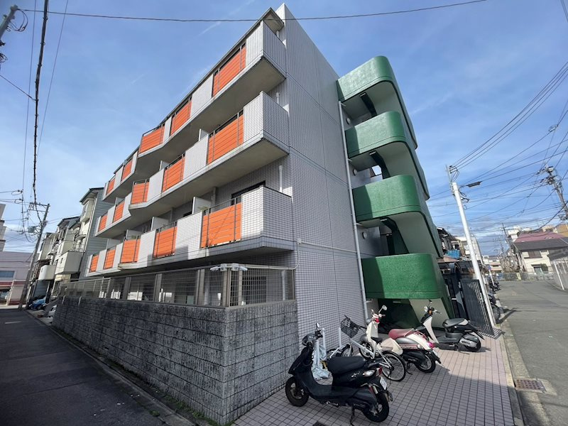 アドミラルマンションの外観