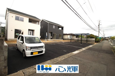 【前面道路含む現地写真】 | クレイドルガーデン山口市朝田第5（1号棟） | コミュニティー以外の方々の出入りも少なく、お車の出し入れも楽々です。
