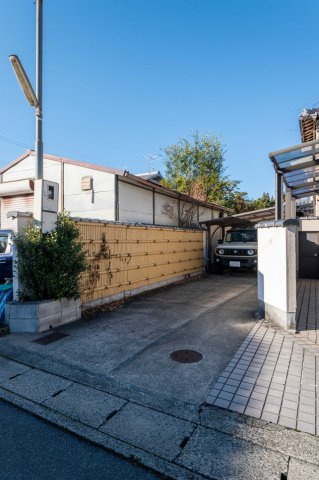 嵯峨釈迦堂門前南中院町の外観