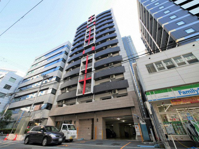 SERENiTE本町エコートの外観