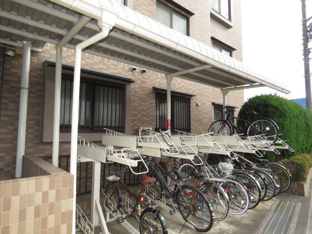 ライオンズマンション川越西の駐車場