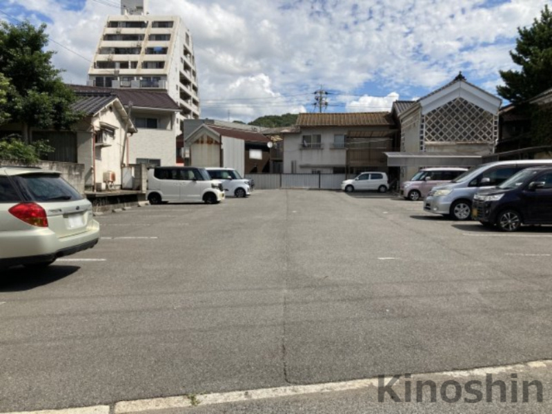 八軒屋駐車場の外観