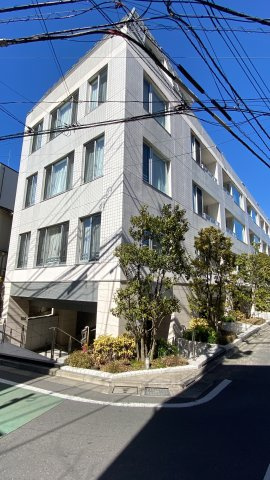 ピアース高田馬場の外観