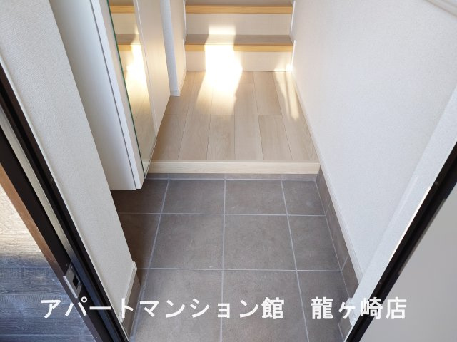 フラン　メゾン　ソレイユの玄関