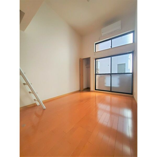 エランド大須の居間・リビング