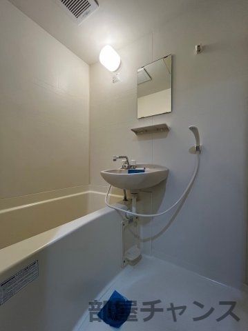 エランド大須の浴室