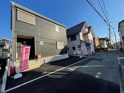 【外観】 | 緑区大高町第12　全1棟 | 撮影
社長の村田です！
自らプレイヤーとして営業しています
長年の経験と実績から皆様により良いマイホーム購入のご提案をいたします。
住宅ローンの不安や購入後の不安等何でもご相談ください。