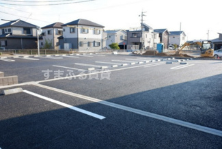【駐車場】
